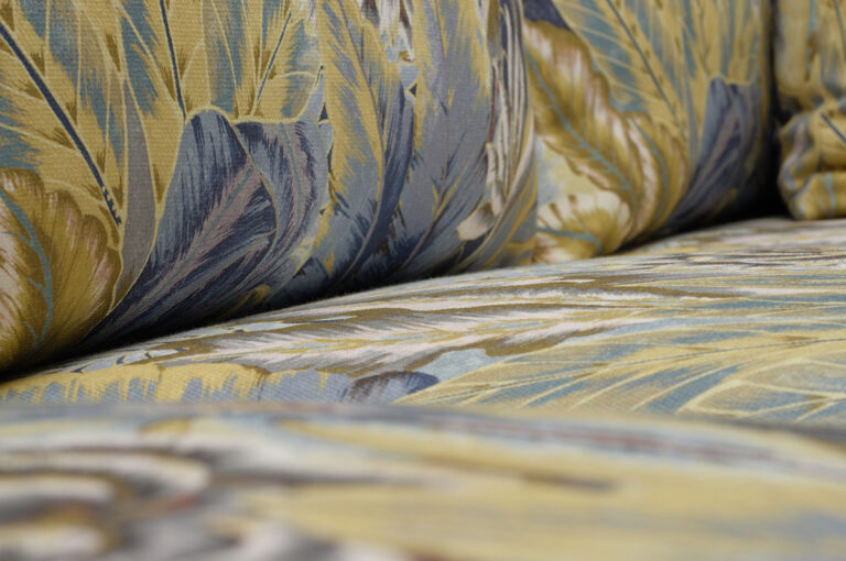 BurtonJames_Hampton3900_Sofa_Detail10