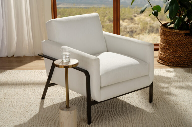 BurtonJames_Lifestyle_Jul24_D2S2-343_Luke_Chair