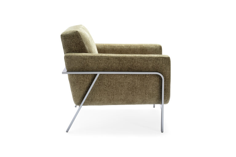 BurtonJames_Luke_LamuHunter_Chair3