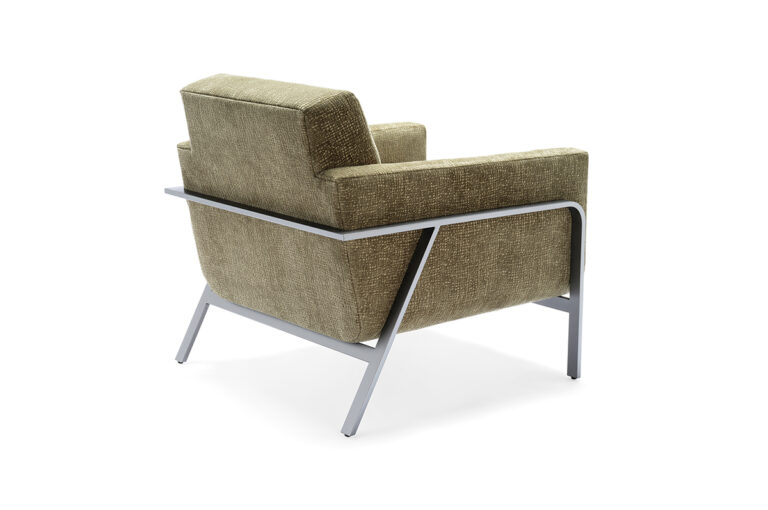 BurtonJames_Luke_LamuHunter_Chair4