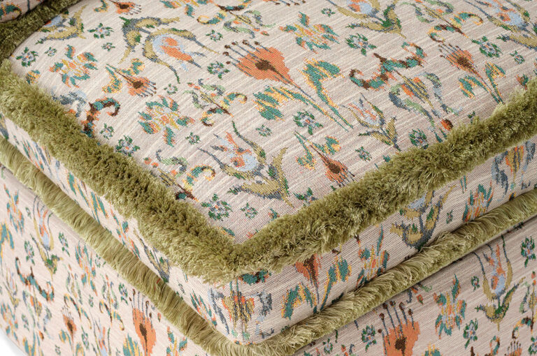 BurtonJames_Liesel_CasisBeryl_SwivelChair_Detail_1