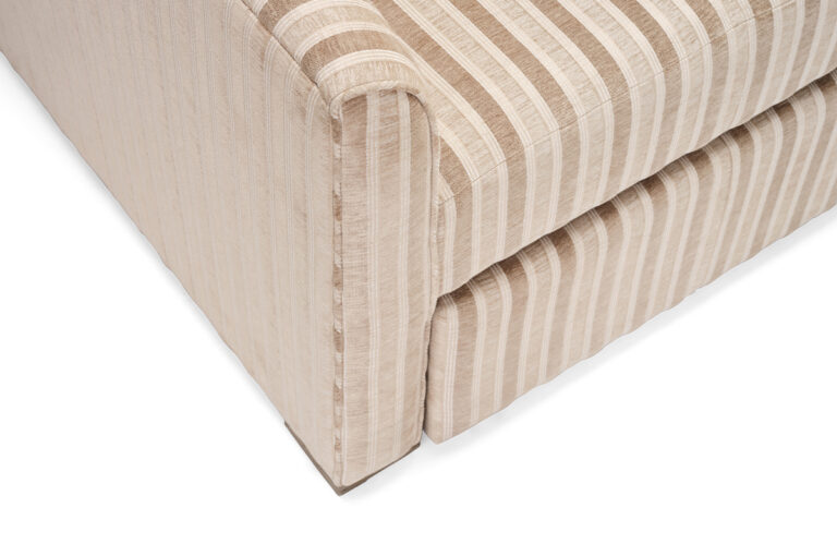 BurtonJames_Lily_Trundle_MontreauxStone_Detail_1